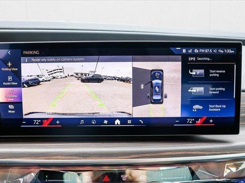 Used 2025 BMW 740i xDrive AWD/4WD image 17