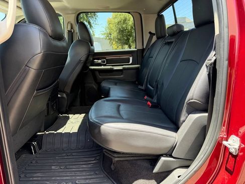 Used 2018 RAM 2500 Laramie w/ Sport Appearance Group AWD/4WD image 11