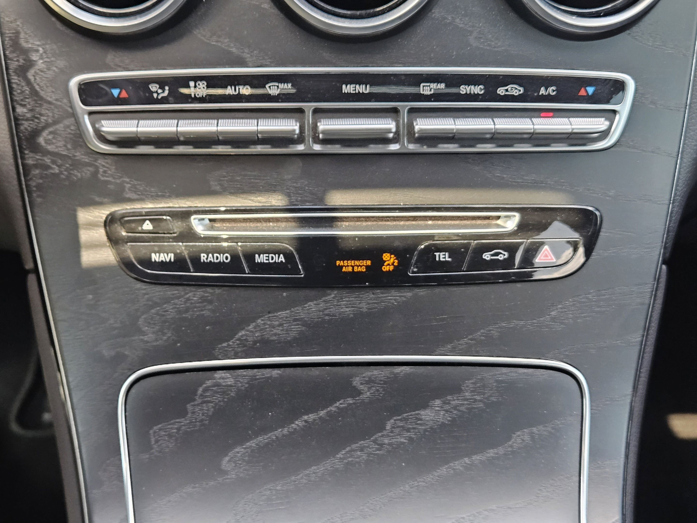 Used 2019 Mercedes-Benz GLC 300 4MATIC Coupe image 11