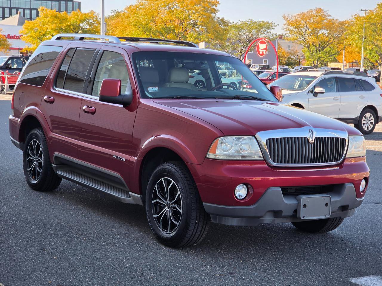 Used 2004 Lincoln Aviator AWD image 3