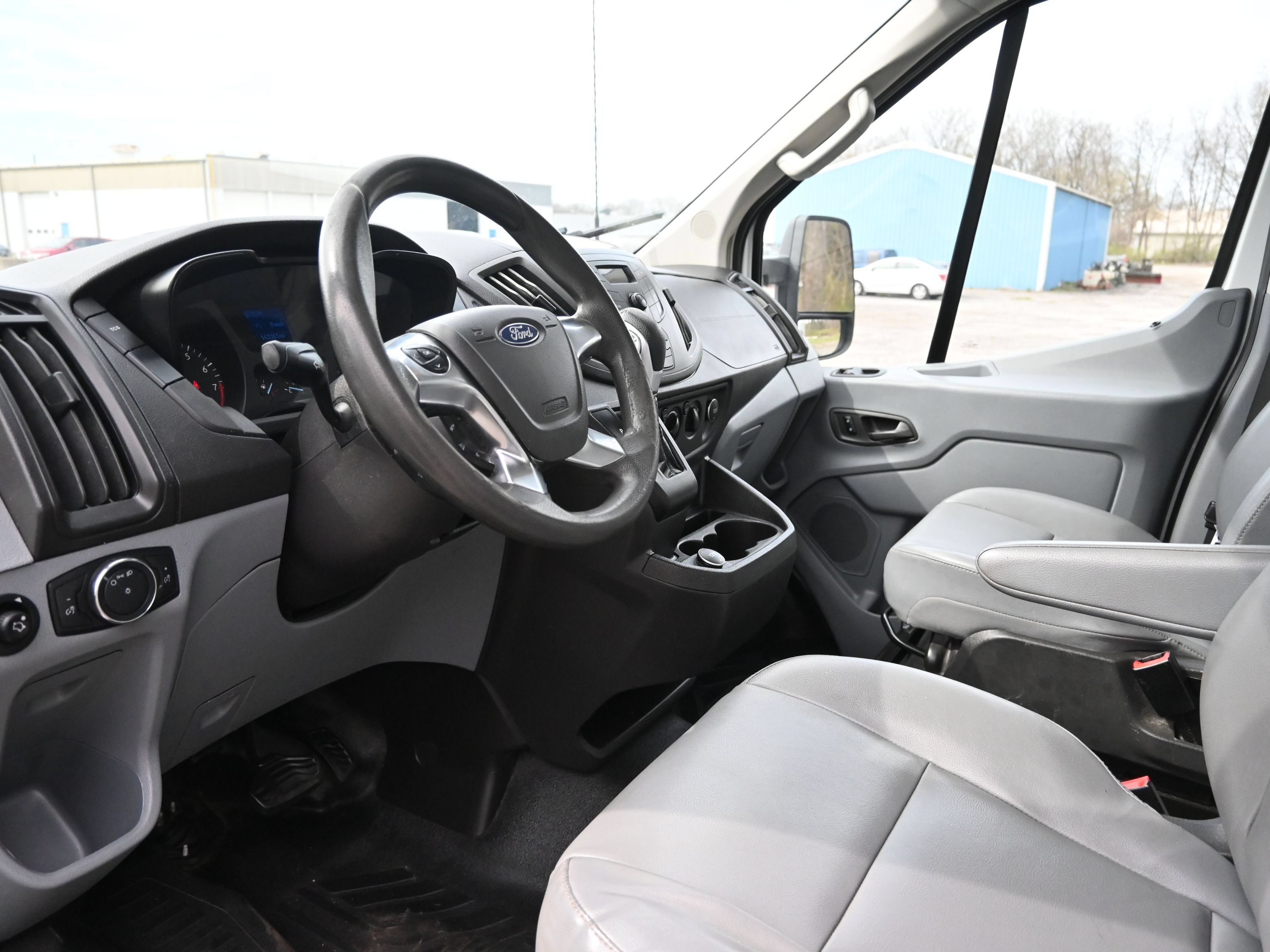 Used 2017 Ford Transit 350 138 w/ Exterior Upgrade Package RWD image 5