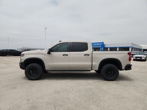 New 2026 Chevrolet Silverado 1500 ZR2 AWD/4WD image 4