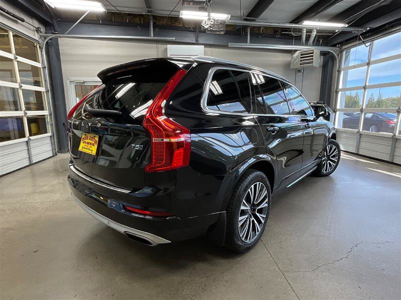Used 2020 Volvo XC90 T5 Momentum w/ Protection Package Premier AWD/4WD image 5
