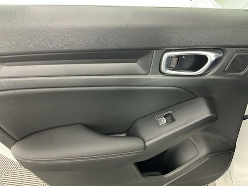 Certified 2022 Honda Civic EX-L image 9