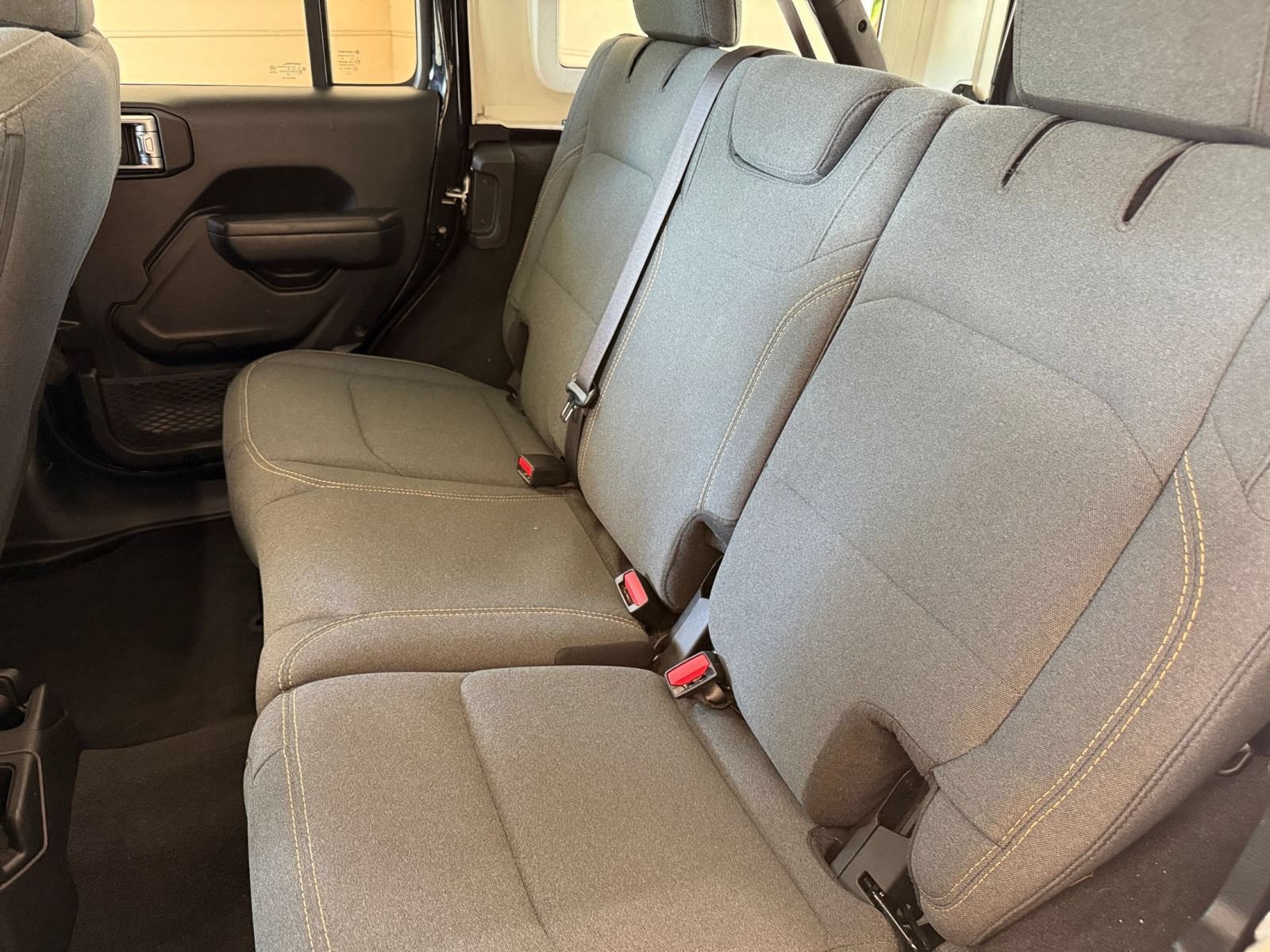 Used 2025 Jeep Wrangler Unlimited Sport AWD/4WD image 24