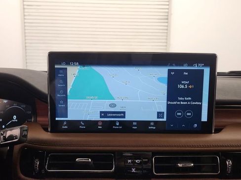 Used 2023 Lincoln Nautilus Reserve w/ Monochromatic Package AWD/4WD image 28