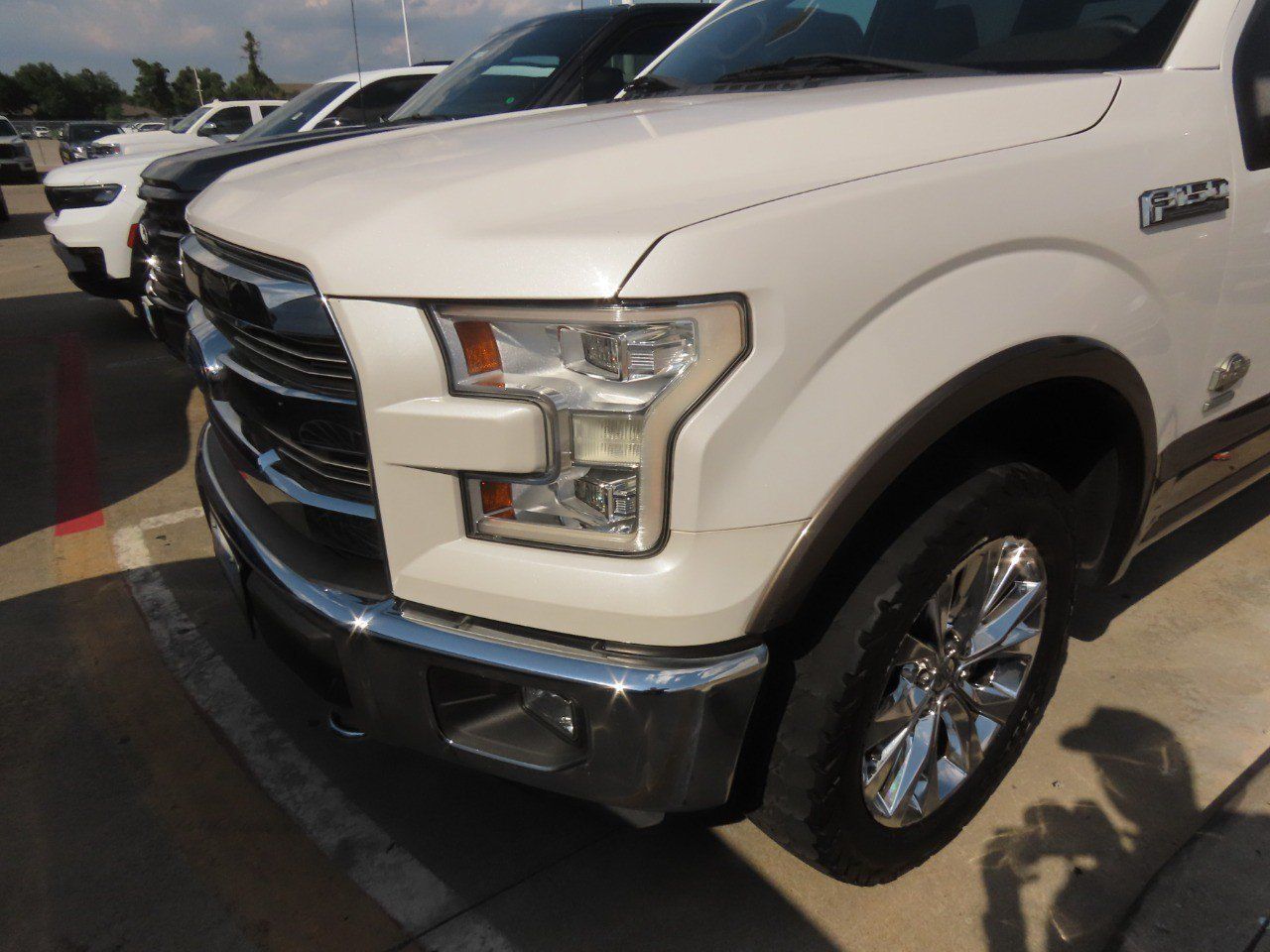 Used 2015 Ford F150 King Ranch w/ Equipment Group 601A Luxury AWD/4WD image 3
