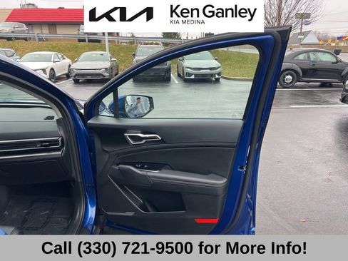 Certified 2025 Kia Sportage EX w/ Premium Package image 59