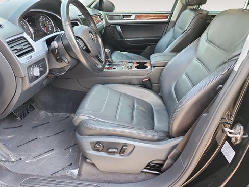 Used 2012 Volkswagen Touareg VR6 AWD/4WD image 18