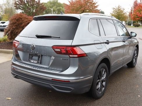 Used 2023 Volkswagen Tiguan SE image 3