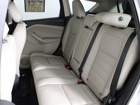 Used 2019 Ford Escape Titanium image 18