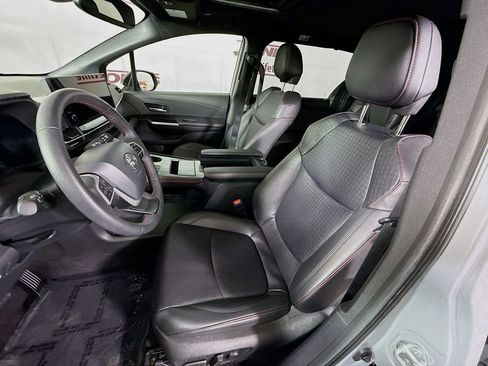 Certified 2025 Toyota Sienna XSE AWD/4WD image 27