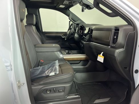 New 2026 Chevrolet Silverado 3500 High Country w/ High Country Premium Package image 7