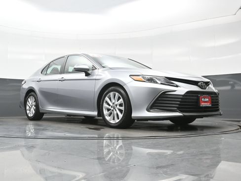 Used 2023 Toyota Camry LE FWD image 25