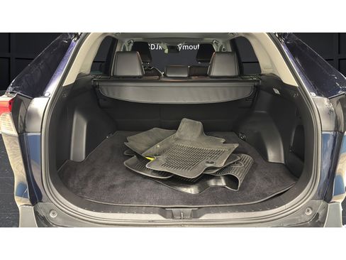 Used 2021 Toyota RAV4 XLE Premium AWD/4WD image 27