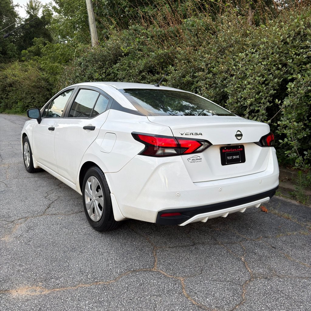 Used 2020 Nissan Versa S FWD image 2
