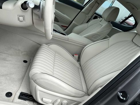 New 2026 Genesis G70 2.5T Prestige image 9