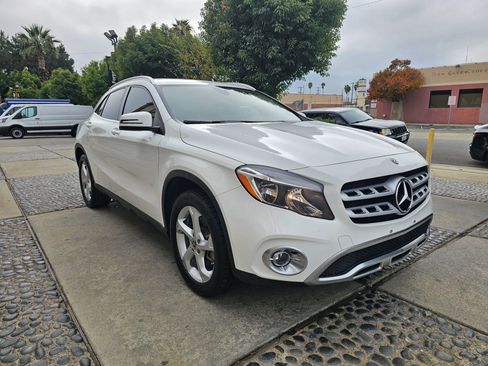 Used 2019 Mercedes-Benz GLA 250 4MATIC image 3