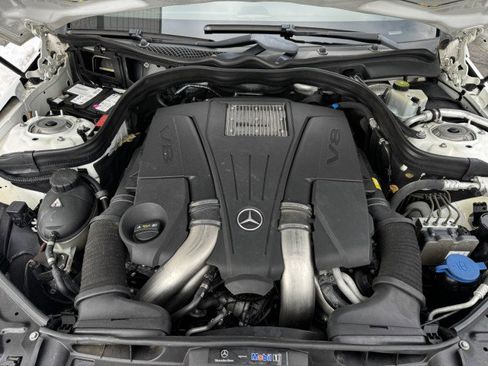 Used 2014 Mercedes-Benz E 550 4MATIC Sedan w/ Premium 1 Package image 5