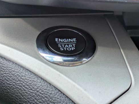 Used 2023 Ford Explorer XLT w/ Equipment Group 202A RWD image 26