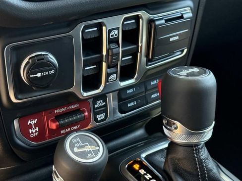 New 2026 Jeep Wrangler Unlimited Rubicon AWD/4WD image 15