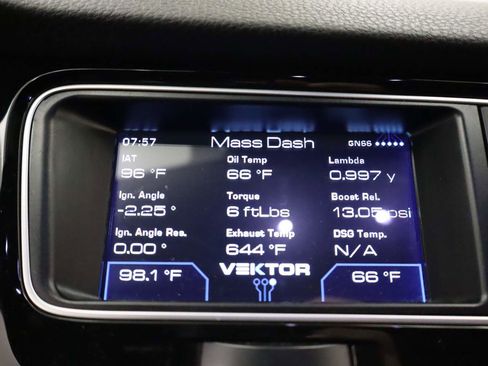 Used 2017 Volkswagen Golf R 4-Door image 11