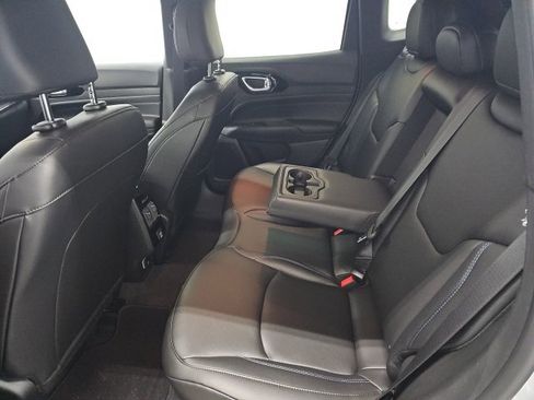 New 2026 Jeep Compass Limited image 19