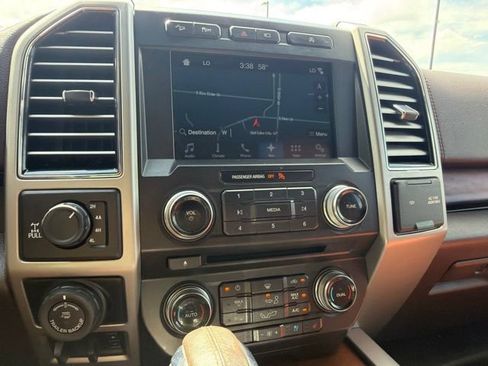 Used 2018 Ford F150 King Ranch w/ Equipment Group 601A Luxury AWD/4WD image 23