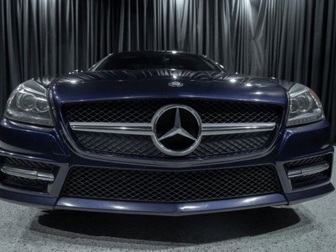 Certified 2015 Mercedes-Benz SLK 250 image 3