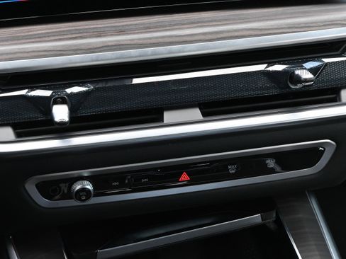 Certified 2025 BMW X5 xDrive40i w/ Premium Package image 21