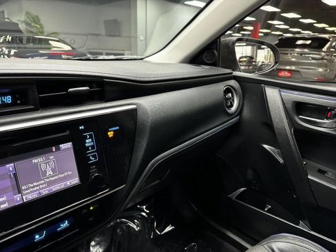 Used 2019 Toyota Corolla SE w/ Carpet Mat Package (TMS) FWD image 27