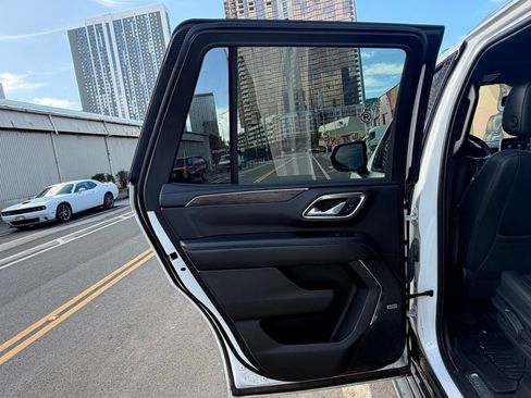Used 2021 Chevrolet Tahoe LT RWD image 8