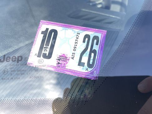 New 2025 Jeep Grand Cherokee 4WD image 27