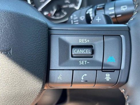 Certified 2026 Nissan Rogue SV FWD image 13
