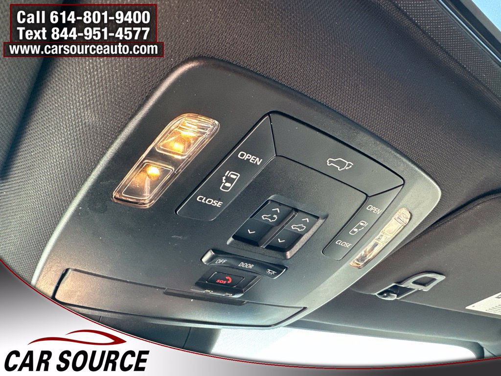 Used 2025 Toyota Sienna XSE w/ XSE Premium Package FWD image 26