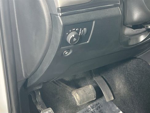 Used 2022 Jeep Grand Cherokee Limited image 10