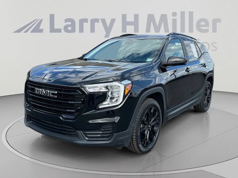 Used 2022 GMC Terrain SLE w/ Driver Convenience Package AWD/4WD image 1