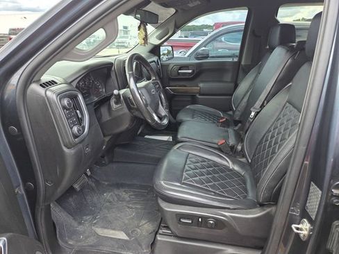 Used 2019 Chevrolet Silverado 1500 RST AWD/4WD image 7