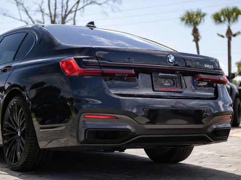 Used 2020 BMW 740i w/ M Sport Package RWD image 8