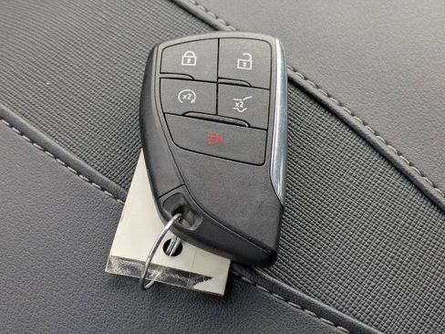 Certified 2025 Buick Enclave Preferred image 31