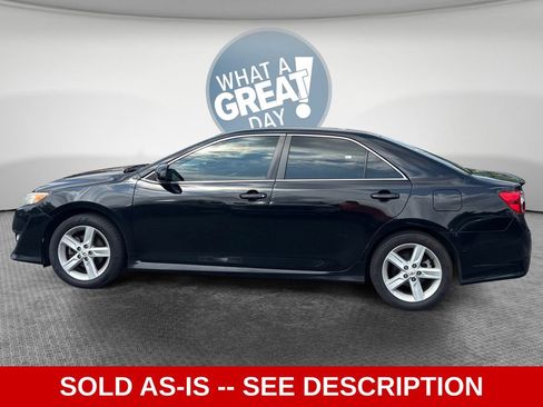 Used 2012 Toyota Camry SE FWD image 7