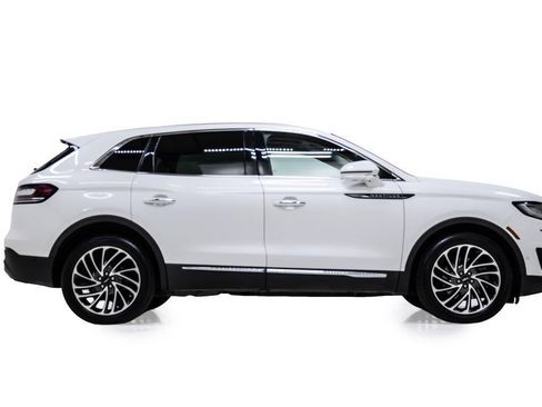 Used 2020 Lincoln Nautilus Reserve w/ Equipment Group 201A AWD/4WD image 5