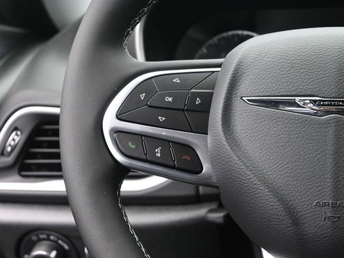 New 2026 Chrysler Voyager LX image 30