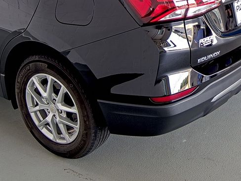 Used 2023 Chevrolet Equinox LT image 9