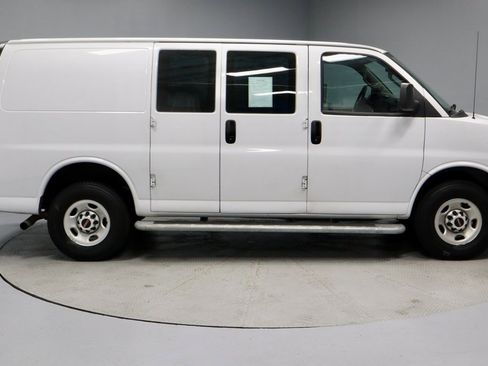 Used 2024 GMC Savana 2500 Work Van w/ Driver Convenience Package image 11
