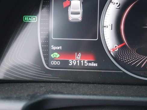 Used 2022 Lexus ES 300h w/ Luxury Package FWD image 11