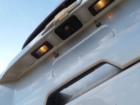 Used 2015 Chevrolet Tahoe LT image 23