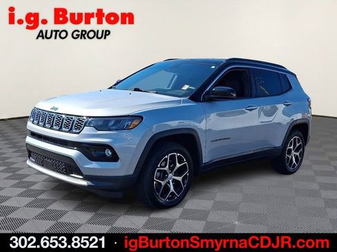 Used 2024 Jeep Compass Limited AWD/4WD image 3