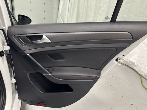 Used 2020 Volkswagen GTI SE FWD image 47