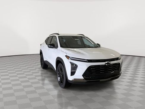 New 2026 Chevrolet Trax ACTIV w/ Driver Confidence Package FWD image 3